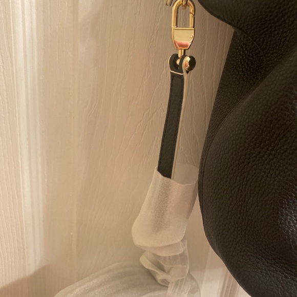 Tory Burch Berkeley Slouchy Satchel - Picture 9 of 9